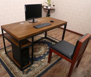 Стол компьютерный в стиле Loft R43-132